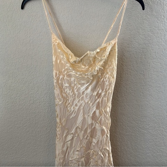 ASTR the Label
Gaia Cowl Neck Midi Dress - Picture 8 of 8